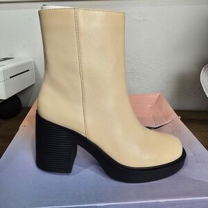 Lisa Vicky Ankle Boots‎ Womens Size 6 Beige Polish Calf VALID-V with Box New